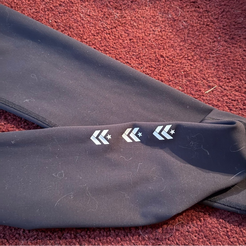 Lululemon x Barry’s black leggings size 2 - Picture 2 of 3